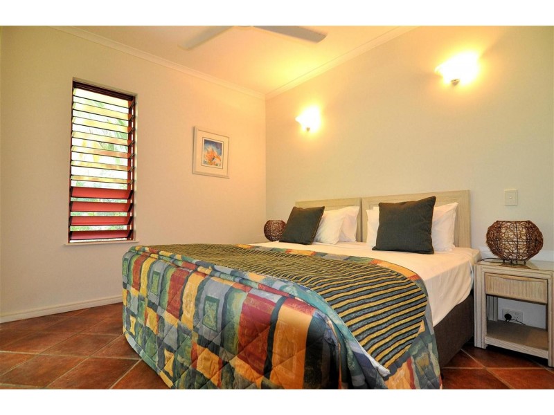 25/23 Veivers Road, Palm Cove QLD 4879