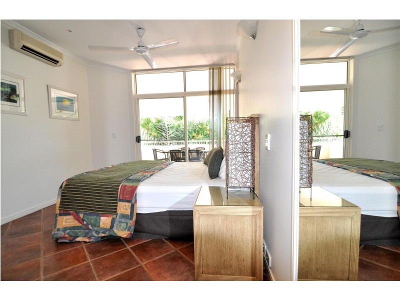 25/23 Veivers Road, Palm Cove QLD 4879