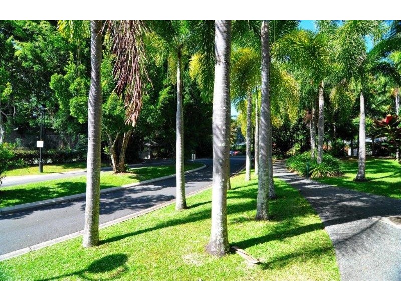 25/23 Veivers Road, Palm Cove QLD 4879