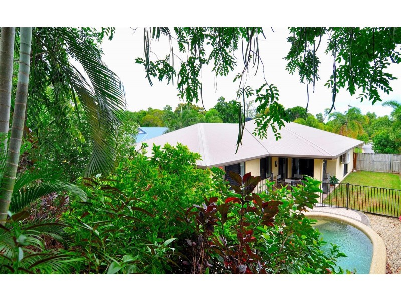 1 Helix Close, Clifton Beach QLD 4879