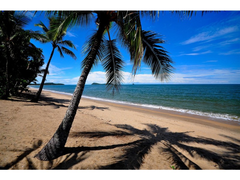 1 Helix Close, Clifton Beach QLD 4879
