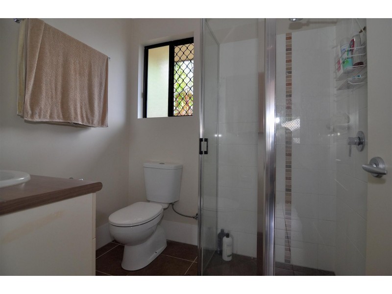 1 Helix Close, Clifton Beach QLD 4879