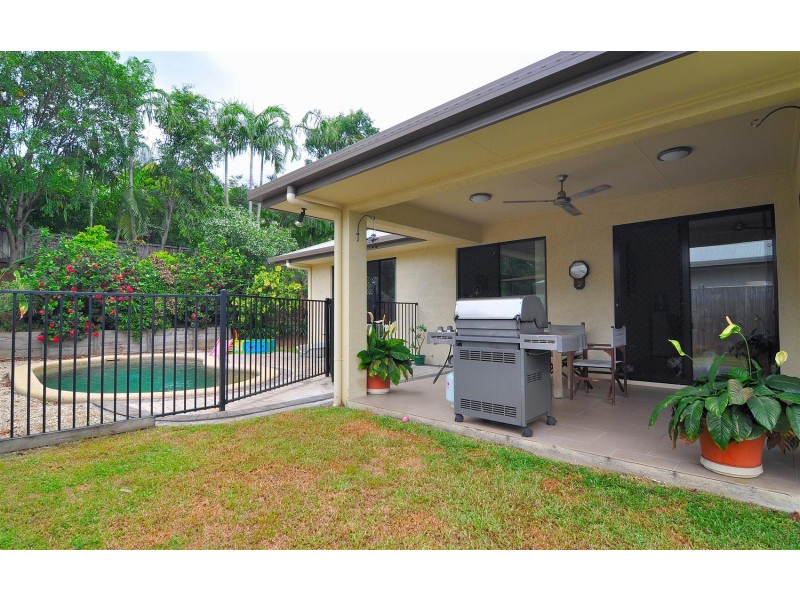 1 Helix Close, Clifton Beach QLD 4879