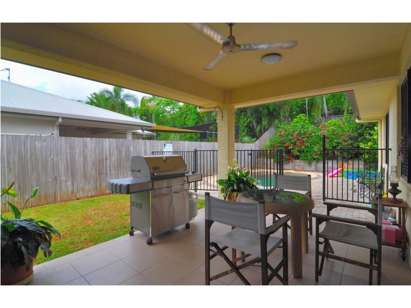 1 Helix Close, Clifton Beach QLD 4879