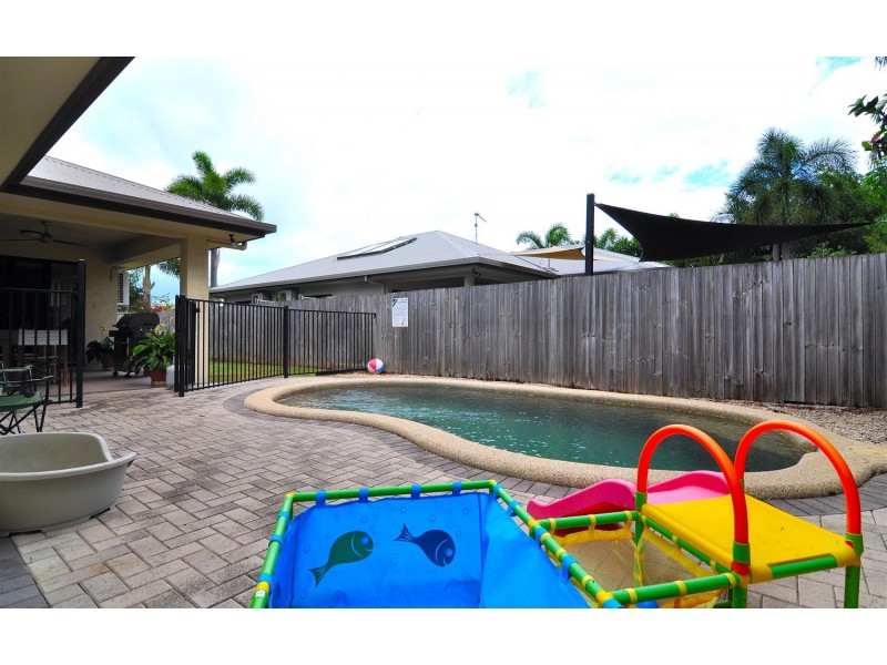 1 Helix Close, Clifton Beach QLD 4879