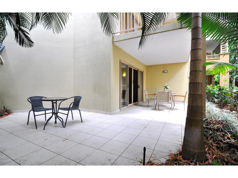 Palm Cove QLD 4879
