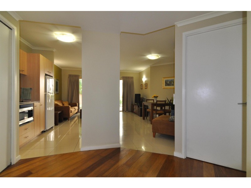 Palm Cove QLD 4879