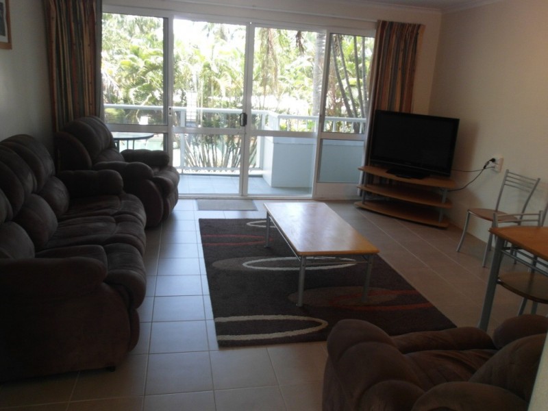 319 Coral Coast Drive, Palm Cove QLD 4879
