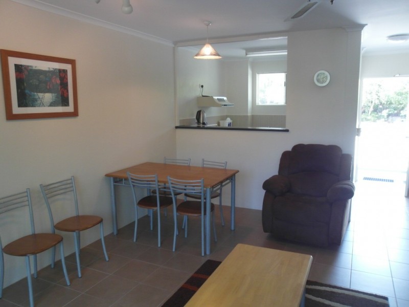 319 Coral Coast Drive, Palm Cove QLD 4879