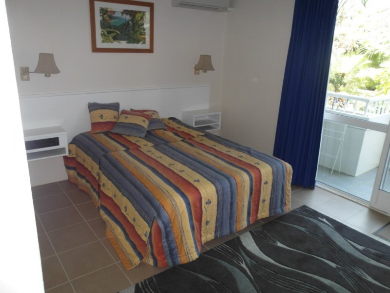 319 Coral Coast Drive, Palm Cove QLD 4879