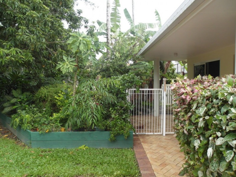 16 Orton Ave, Kewarra Beach QLD 4879