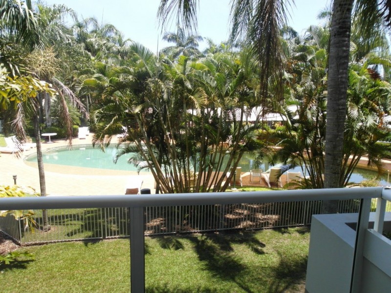 319 Coral Coast Drive, Palm Cove QLD 4879