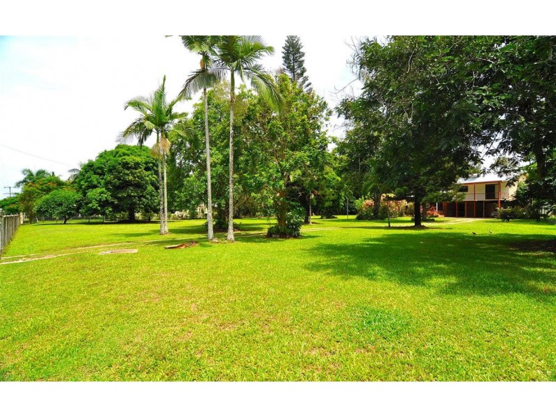 25-27 Evergreen Street, Clifton Beach QLD 4879