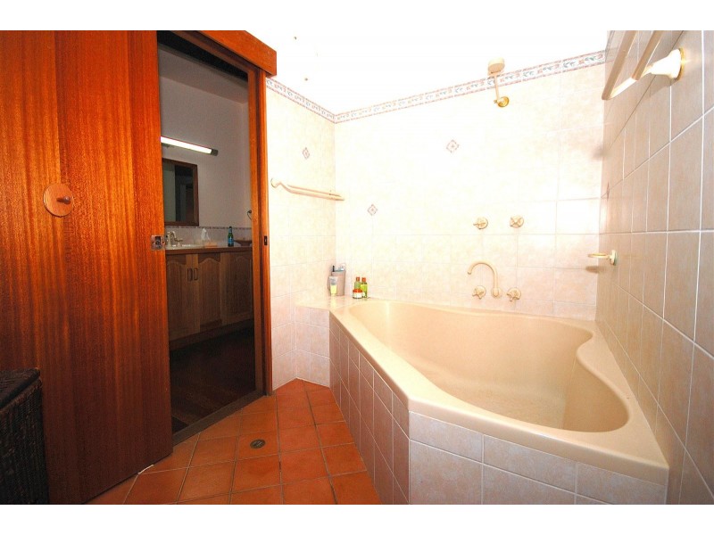 6 Fallon Close, Kuranda QLD 4881