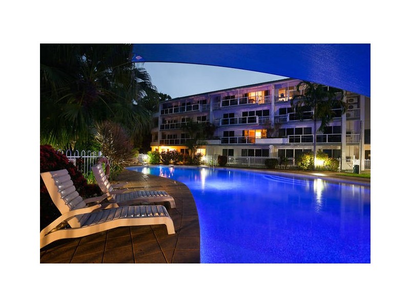132 Coral Coast Drive, Palm Cove QLD 4879