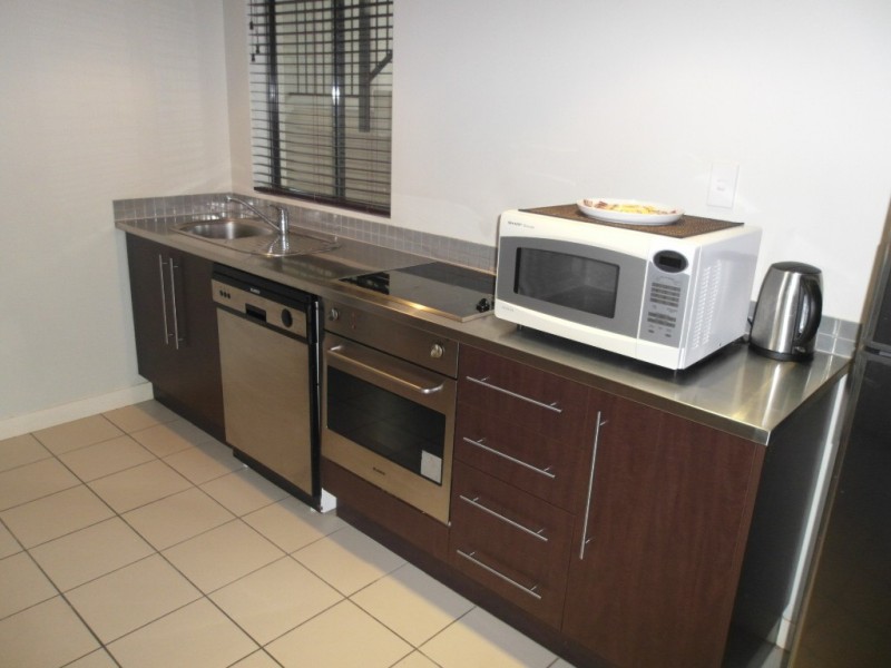 34/81 Cedar Rd, Palm Cove QLD 4879