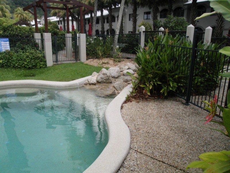 34/81 Cedar Rd, Palm Cove QLD 4879