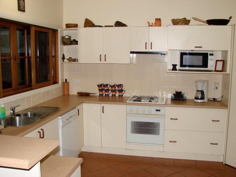 31 Moresby Street, Trinity Beach QLD 4879