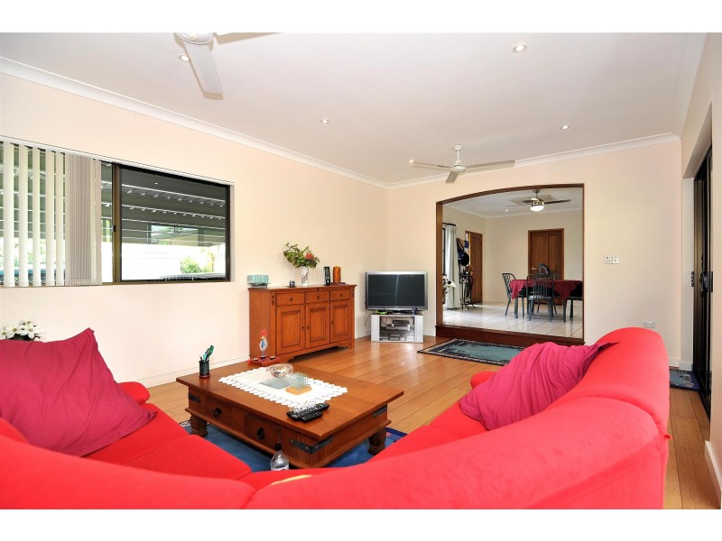 4 Baines Street, Clifton Beach QLD 4879