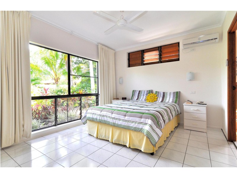 4 Baines Street, Clifton Beach QLD 4879