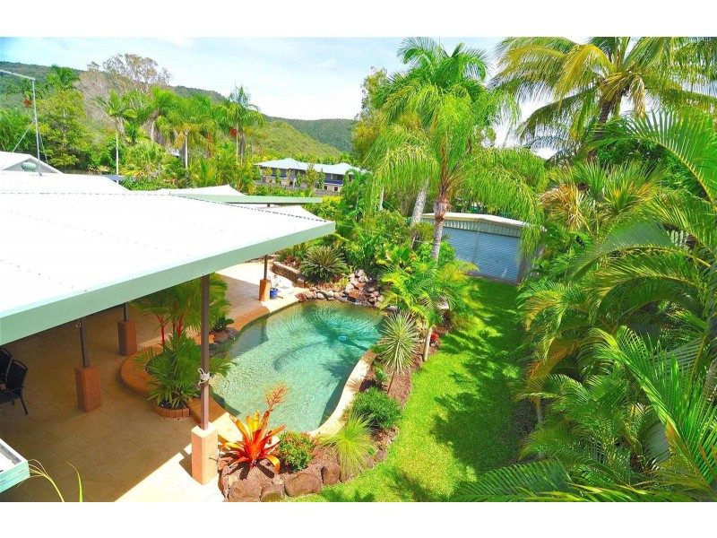 4 Baines Street, Clifton Beach QLD 4879