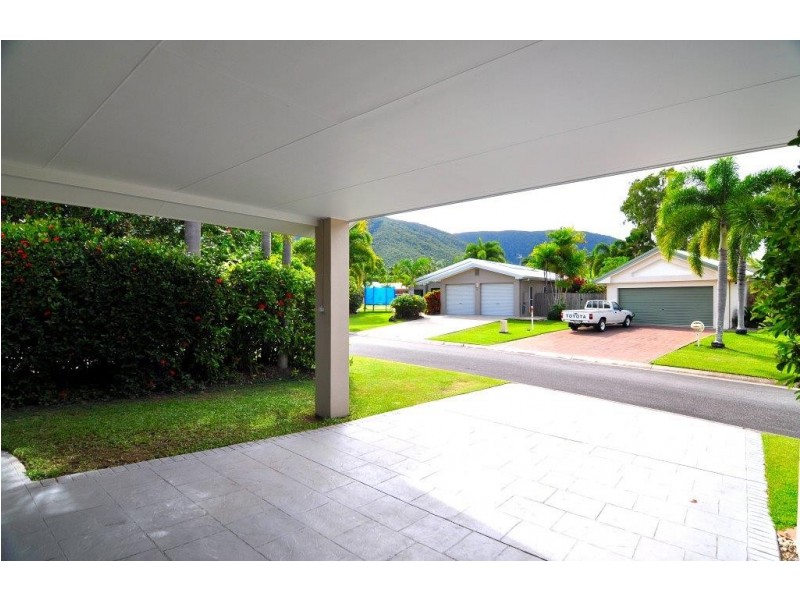 15 Ilse Close, Clifton Beach QLD 4879