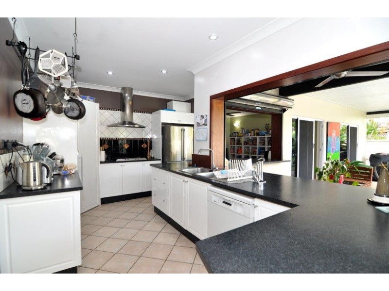 15 Ilse Close, Clifton Beach QLD 4879