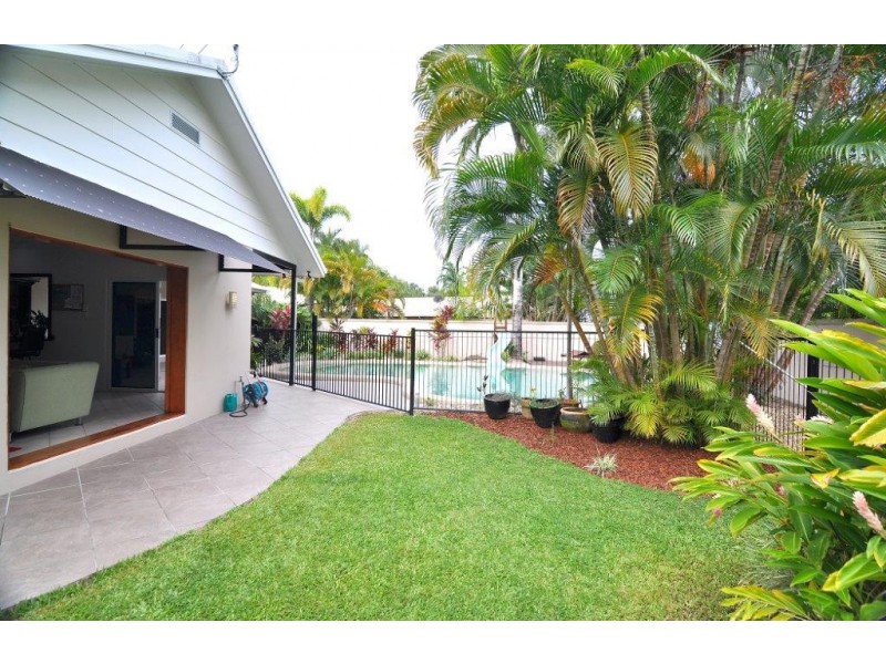 15 Ilse Close, Clifton Beach QLD 4879