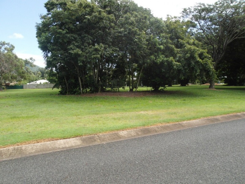 30 Eddy Street, Clifton Beach QLD 4879