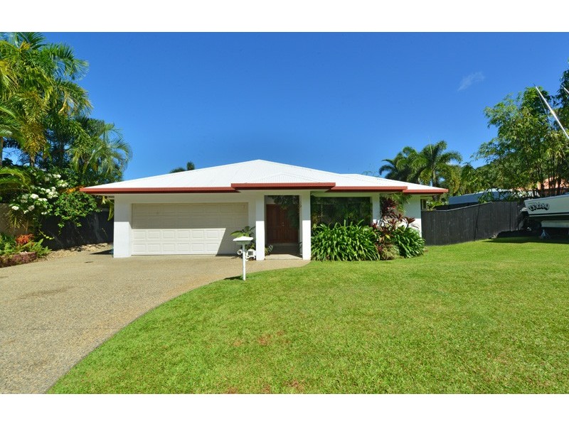 13 Macarthur Close, Palm Cove QLD 4879