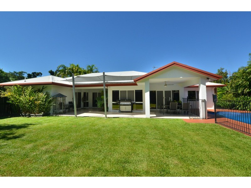 13 Macarthur Close, Palm Cove QLD 4879
