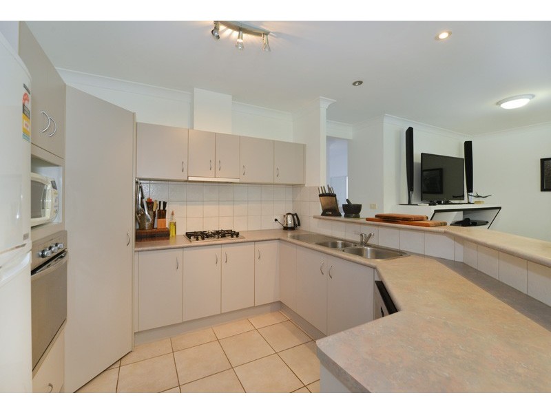 13 Macarthur Close, Palm Cove QLD 4879