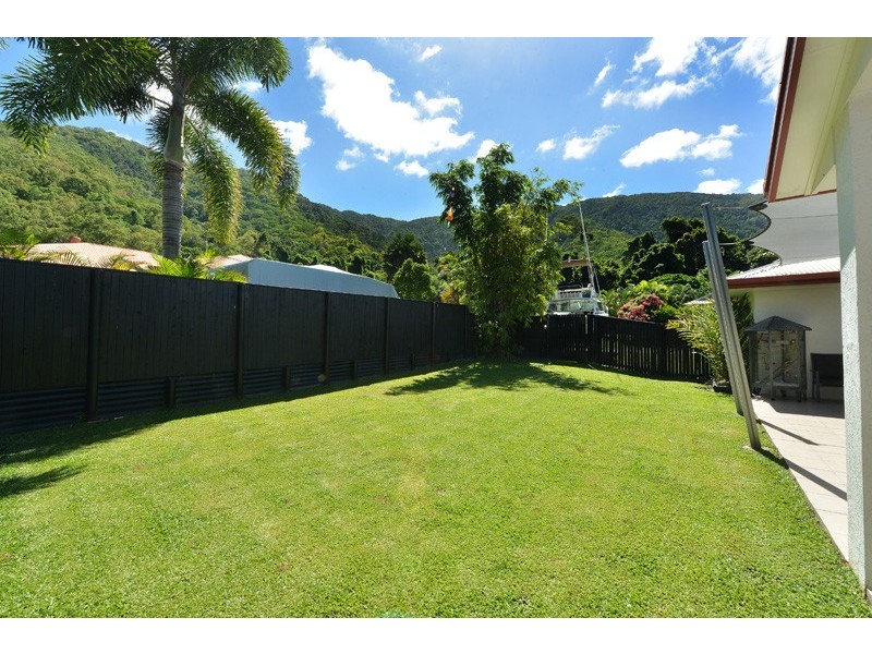 13 Macarthur Close, Palm Cove QLD 4879