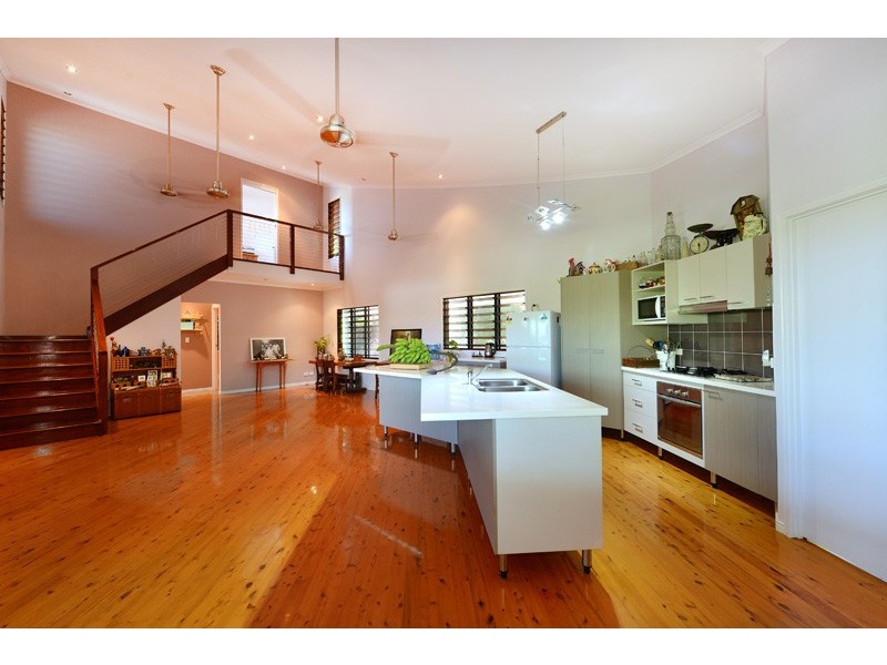 13 Everglades Street, Palm Cove QLD 4879