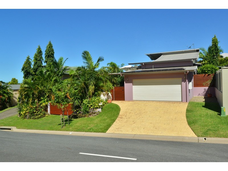 13 Everglades Street, Palm Cove QLD 4879