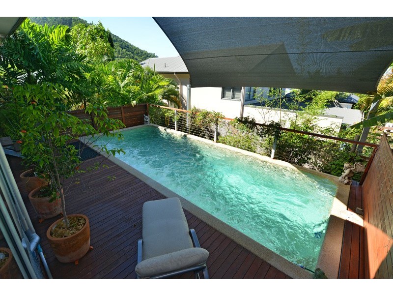 13 Everglades Street, Palm Cove QLD 4879