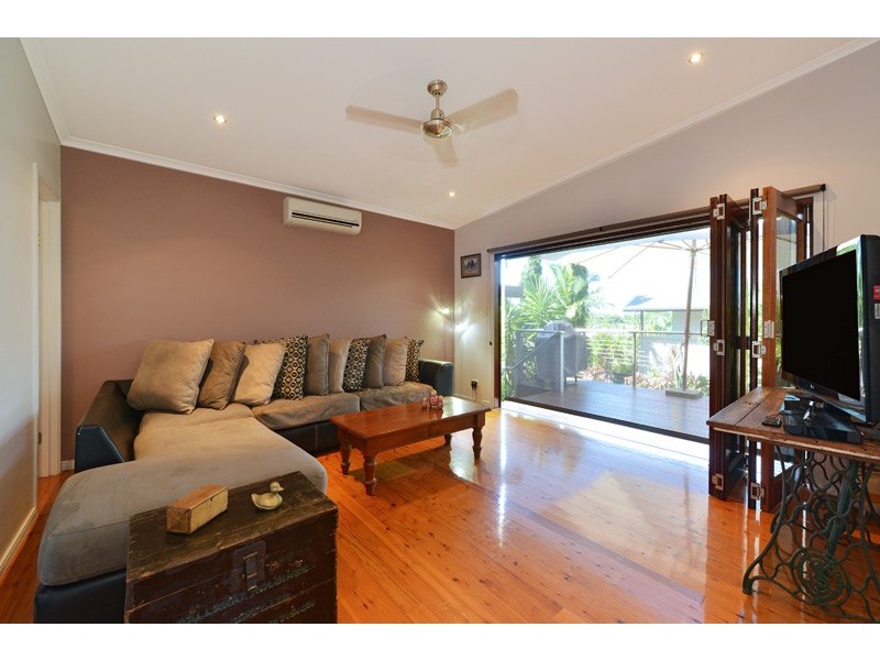 13 Everglades Street, Palm Cove QLD 4879