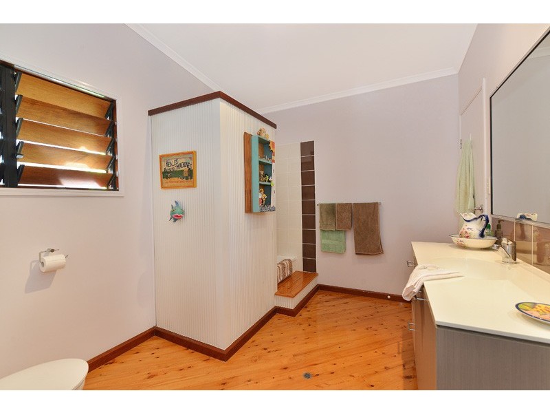 13 Everglades Street, Palm Cove QLD 4879