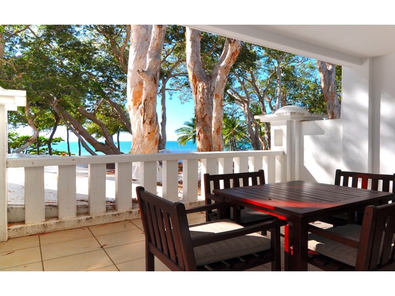123 Williams Esplanade, Palm Cove QLD 4879