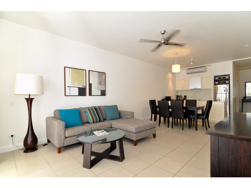 123 Williams Esplanade, Palm Cove QLD 4879
