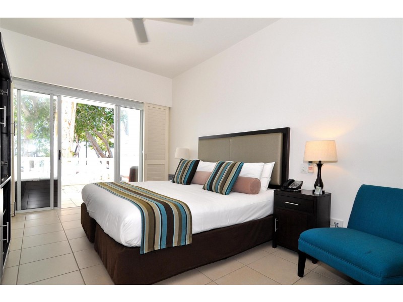 123 Williams Esplanade, Palm Cove QLD 4879