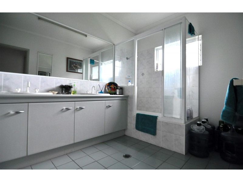 22 Yule Avenue, Clifton Beach QLD 4879