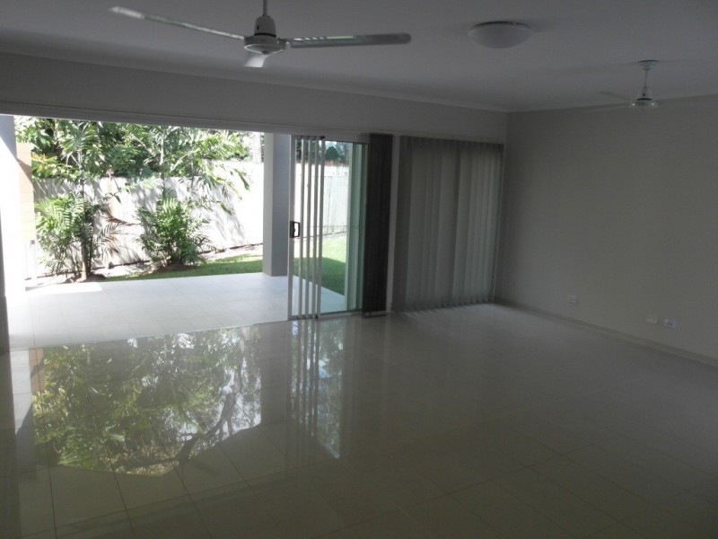 57A Cedar Rd, Palm Cove QLD 4879