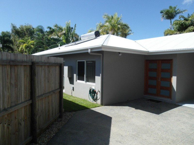 57A Cedar Rd, Palm Cove QLD 4879