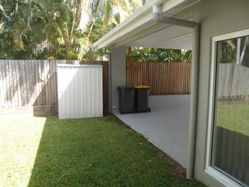 57A Cedar Rd, Palm Cove QLD 4879