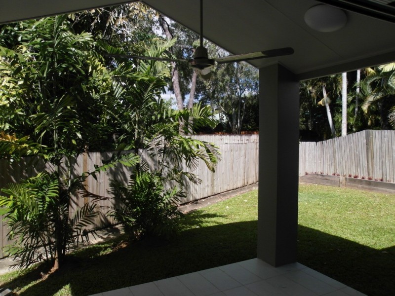 57A Cedar Rd, Palm Cove QLD 4879