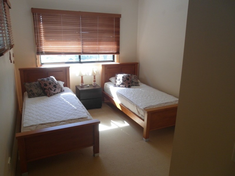 18/5-7 Arlington Esp, Clifton Beach QLD 4879