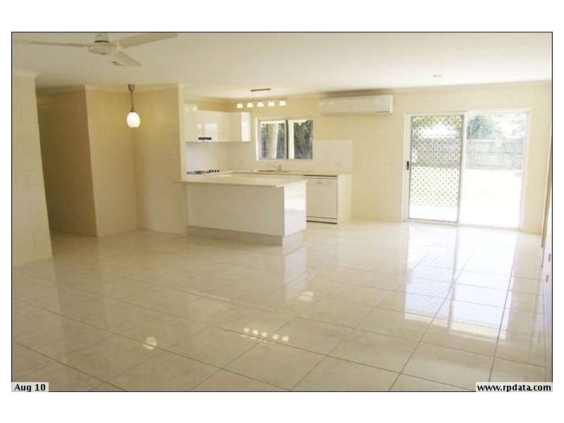 38 Madang St, Trinity Beach QLD 4879