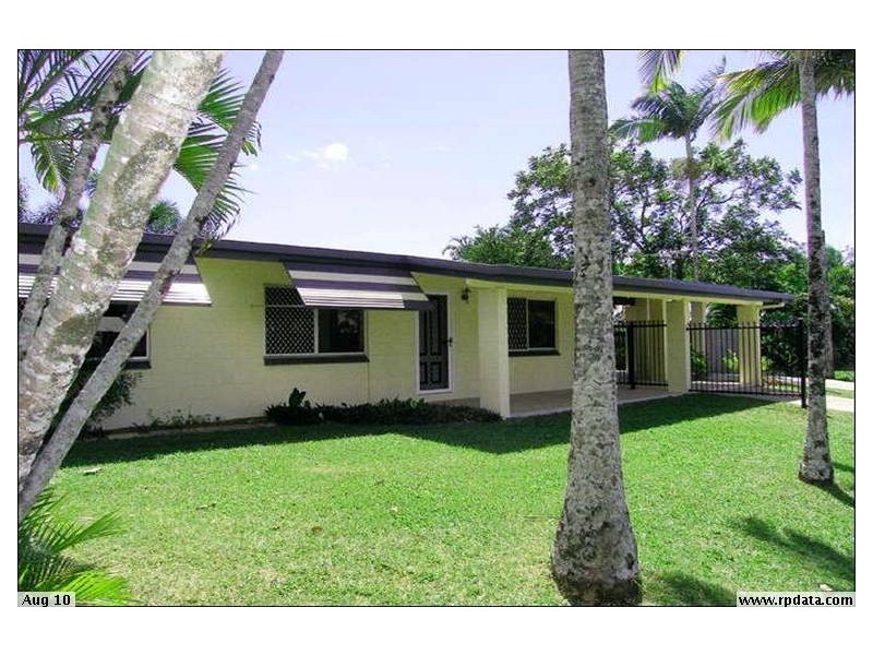 38 Madang St, Trinity Beach QLD 4879
