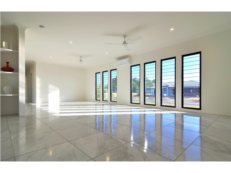3 Wren Close, Mareeba QLD 4880